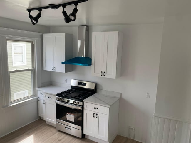 Photo - 458 Hollister Ave Unit 2nd floor