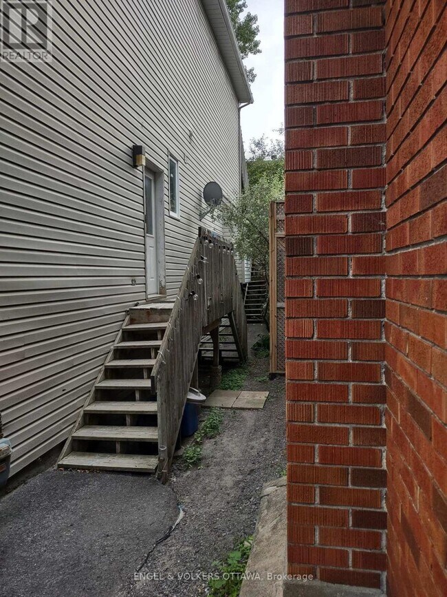 Photo - 306 Presland Rd