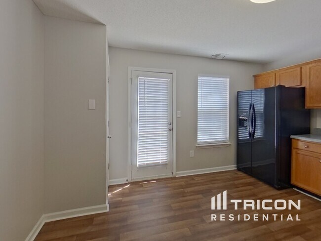 Photo - 104 Rampart St