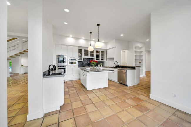 Photo - 1041 Las Amigas Rd