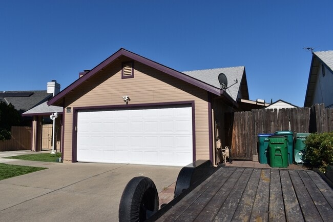 4790 Winona Way