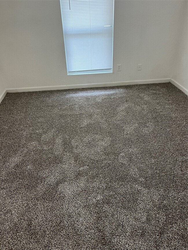 Photo - 8100 Creekbend Dr Unit 159