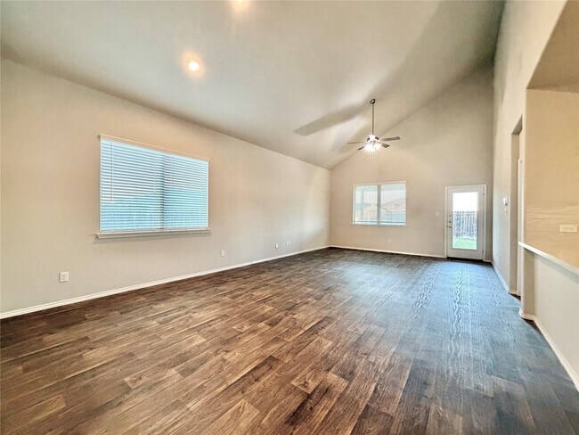 Photo - 5410 Pembrokeshire Cir