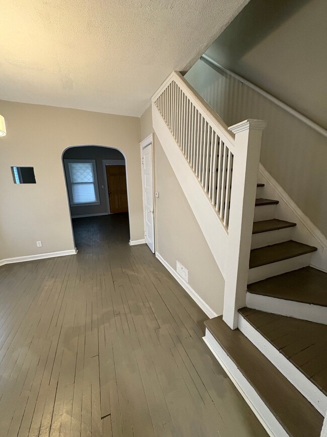 Photo - 25-27-27 Karnes St Unit 27 Karnes St Rochester NY 14606