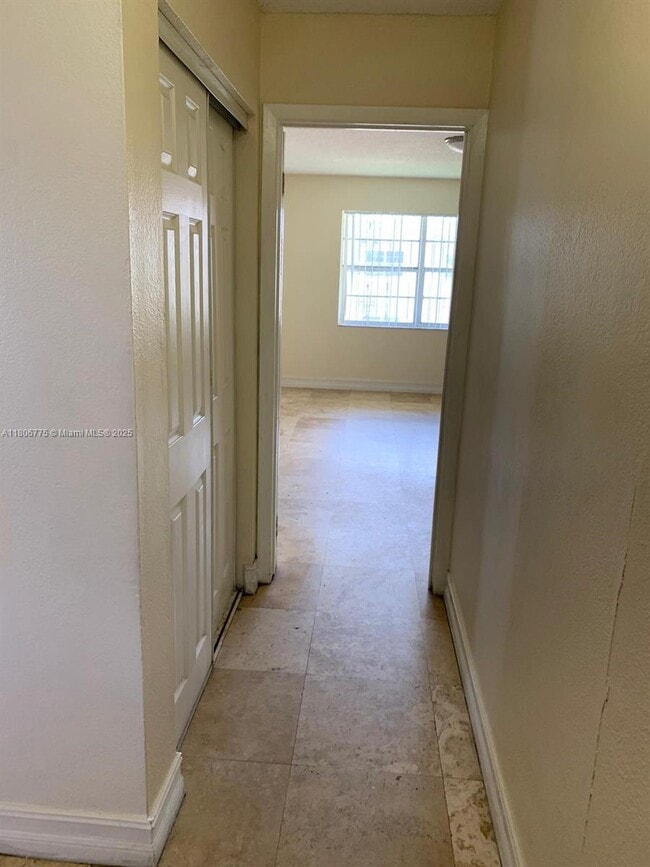Photo - 505 NW 177th St Unit 211
