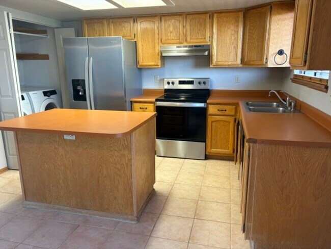 Photo - 2348 Rattlesnake Ct