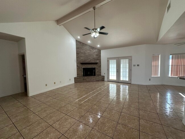 Photo - 302 Echo Valley Dr