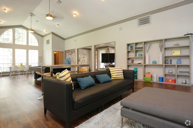 Interior Photo - Covington Creek Apartment