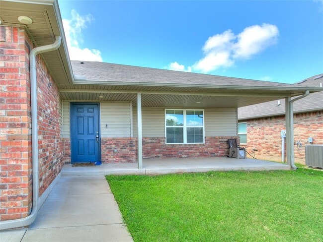 Photo - 11104 NW 99th St