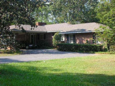 Photo - 121 Woodland Cir