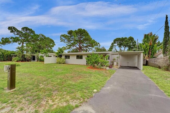 Photo - 38 NE 27th Dr Casa