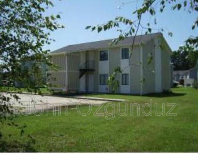 Building Photo - 2814 Rochelle St