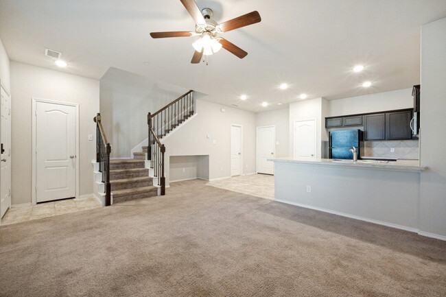 Photo - 3304 Becker Dr