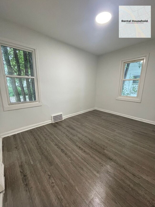 Photo - 18601 Pembroke Ave
