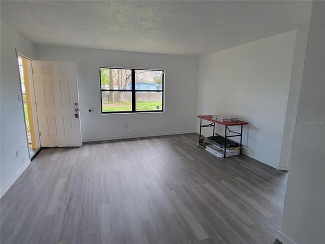 Photo - 5335 Andrus Ave