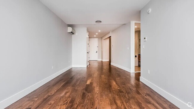 Building Photo - "Charming 1-Bedroom Astoria Gem with Hardw... Rental