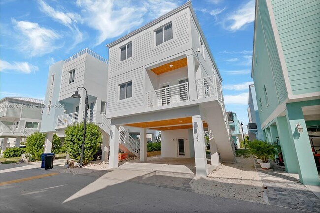 Building Photo - 94825 Overseas Hwy Unit 144 Rental