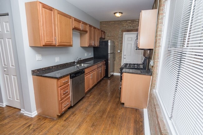 Photo - 7608 S King Dr Unit 201