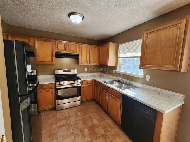 Photo - 3081 Dogwood Ave