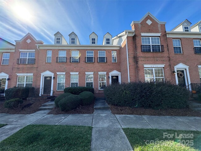 Photo - 6918 Creft Cir Townhome