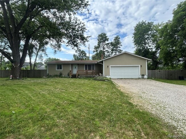 Building Photo - 4610 White Lake Rd Rental