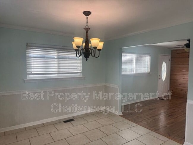 Photo - 5131 Winding Ln