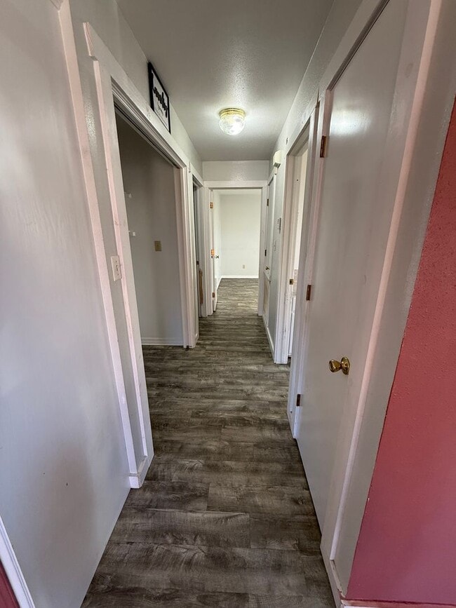 Photo - 404 S 7th Ave