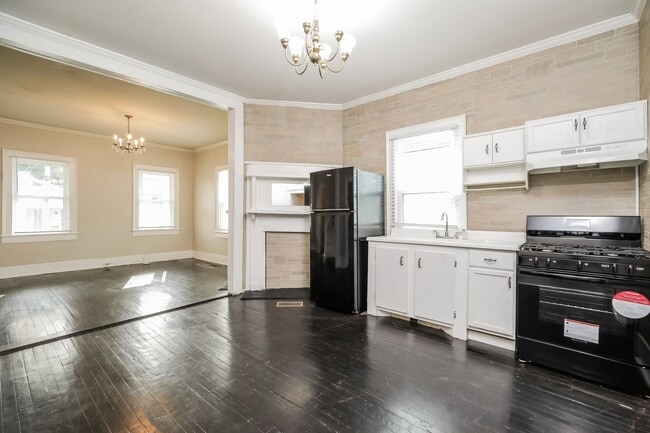 Photo - Charming Charleston Living ~ 2 bedroom / 2...