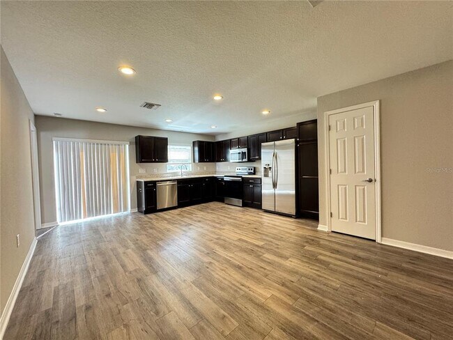 Photo - 3127 24th St W