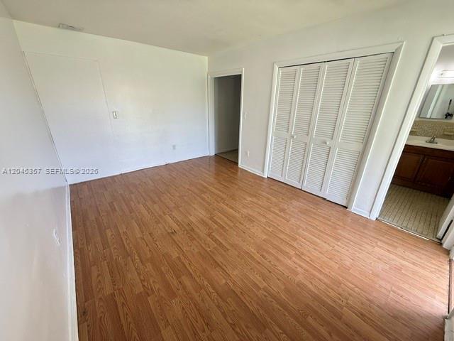 Photo - 5946 McKinley St Unidad B