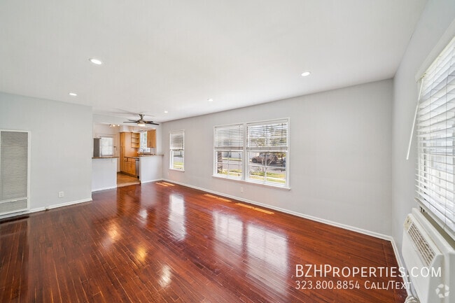 Building Photo - 5335 Vantage Ave Unit 1 Rental