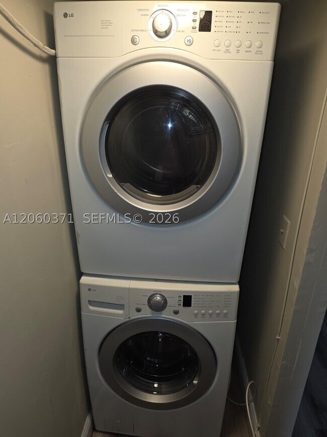 Photo - 3399 Foxcroft Rd Unit 203