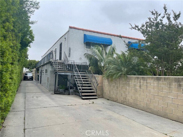 Photo - 11752 Coldbrook Ave