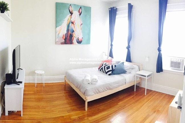 Photo - 126 Warren St Unidad 14