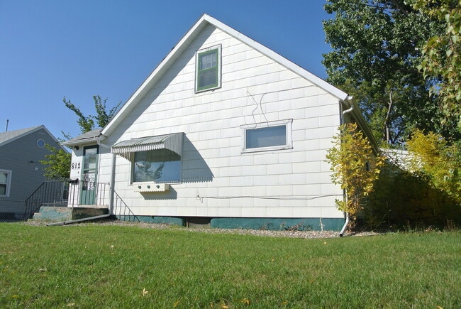 Photo - 812 Park St SW