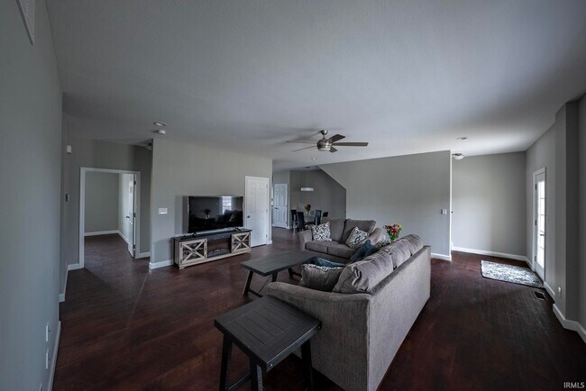 Photo - 823 Hart St Unit B