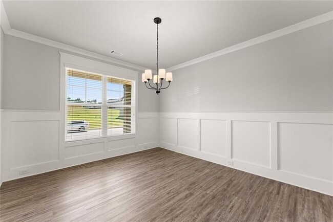Photo - 4656 Silver Oak Dr SW