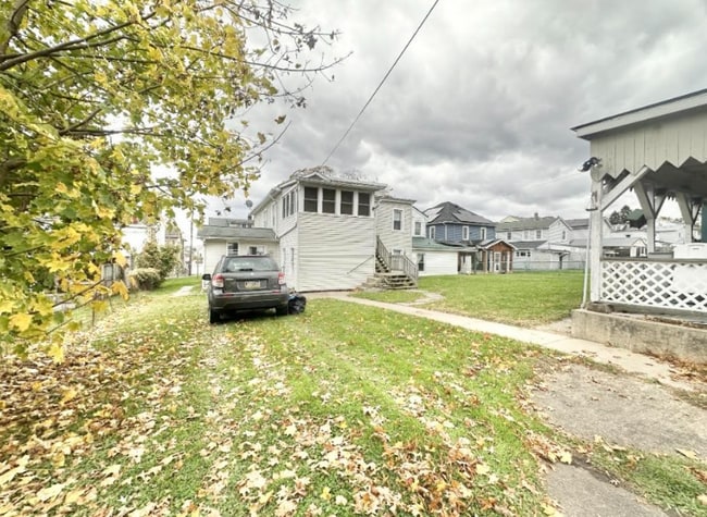 Photo - 986 Ash St Unit 101