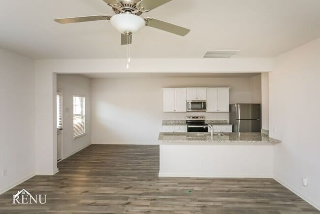 Photo - 10615 Lost aples Dr