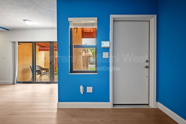 Photo - 201 W Park Dr Unit Apt 102-2
