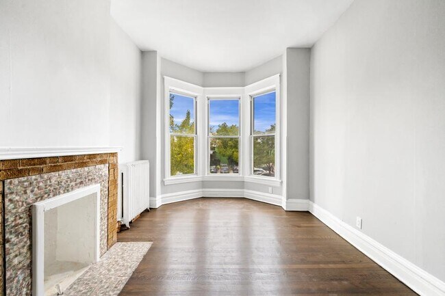 Photo - 1 bedroom in Chicago IL 60302 Unidad 2F