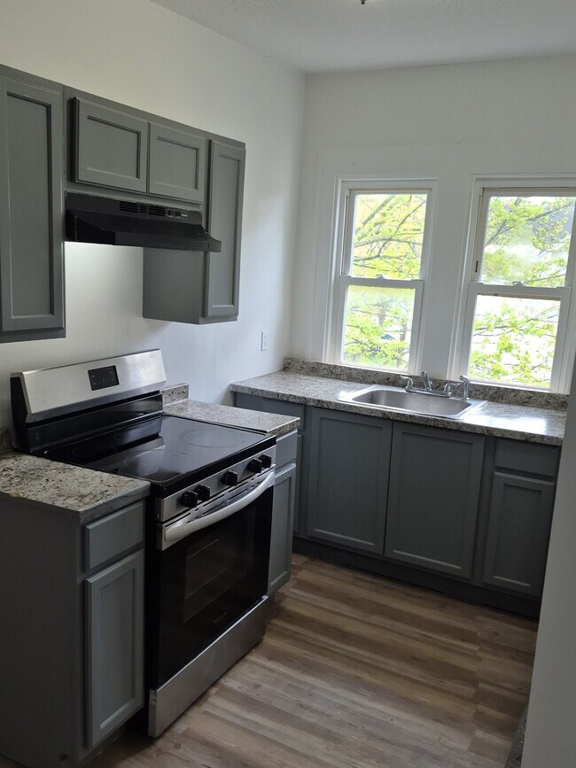 Photo - 195 Francis Ave Unit Apt 4