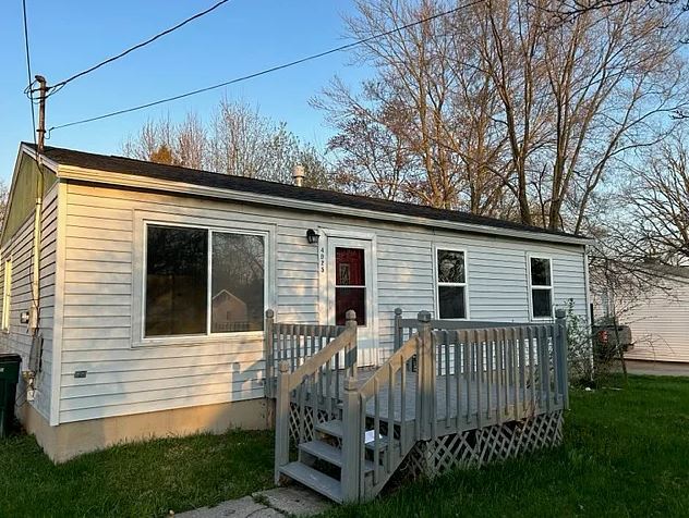 Photo - 4925 Palmer St (Lansing, MI)