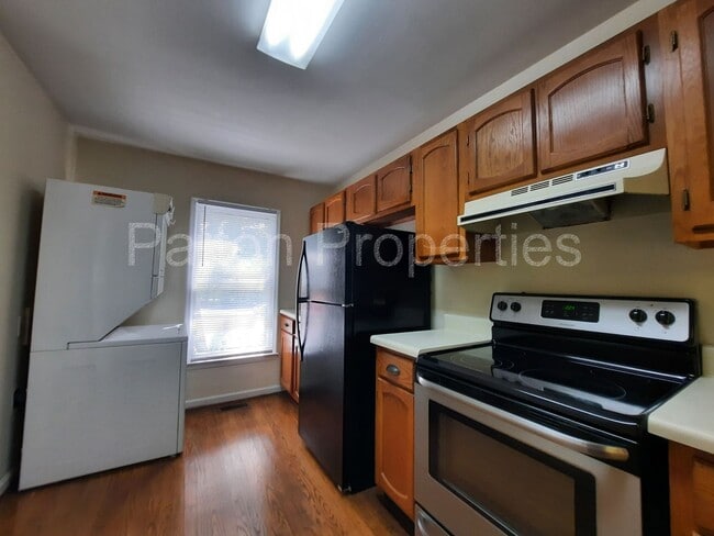 Photo - Shandon Oaks Townhome