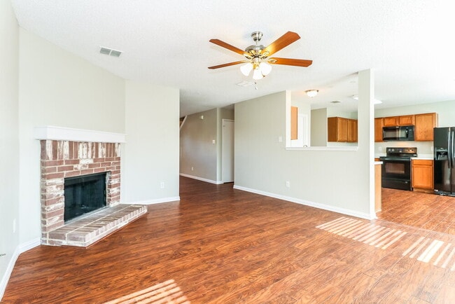 Photo - 2036 Navada Way