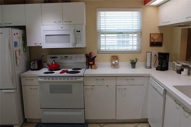 Photo - 7537 Preserves Ct