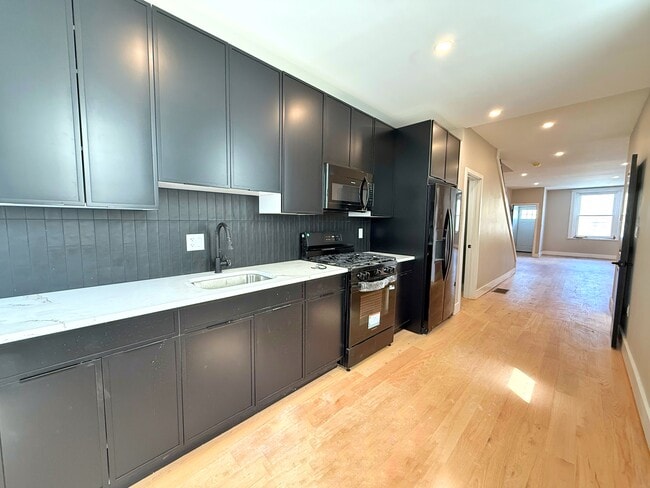 Photo - 2302 E Lehigh Ave