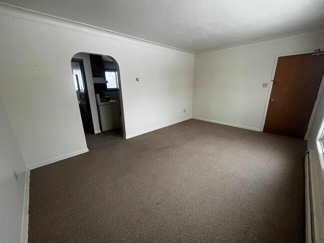 Photo - 465 Broadway St Unit 1