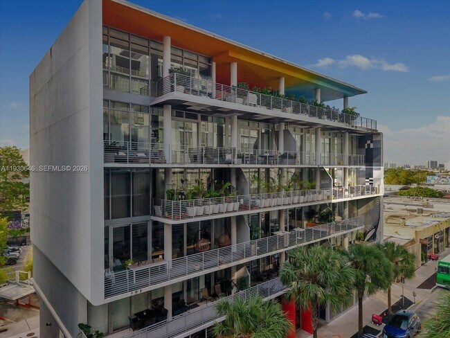 Photo - 250 NW 24th St Unit 4A