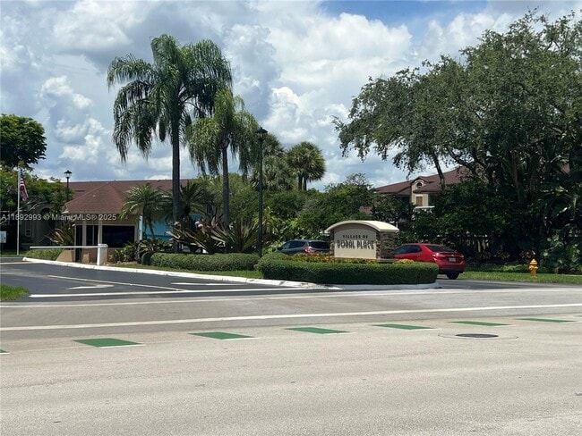 Building Photo - 4780 NW 102nd Ave Unit 102-11